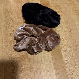 Chic Velvet Hair Scrunchies with secret zippered storage